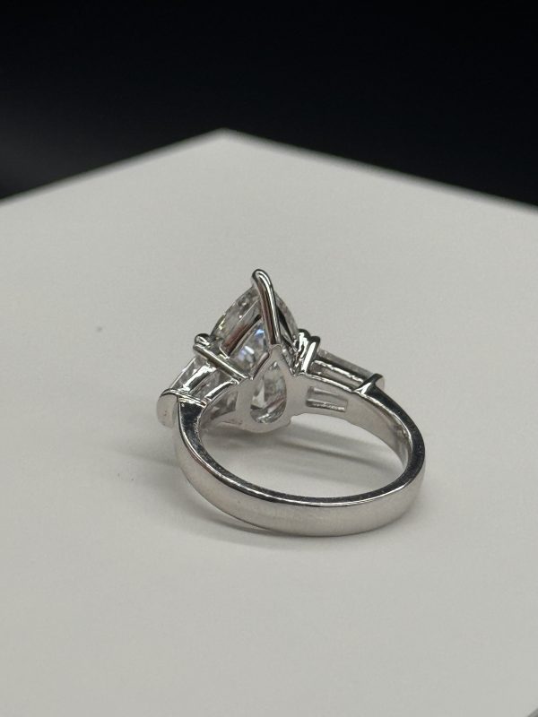 The Trinity Drop - Pearl Shape Three Stone Ring - Image 2