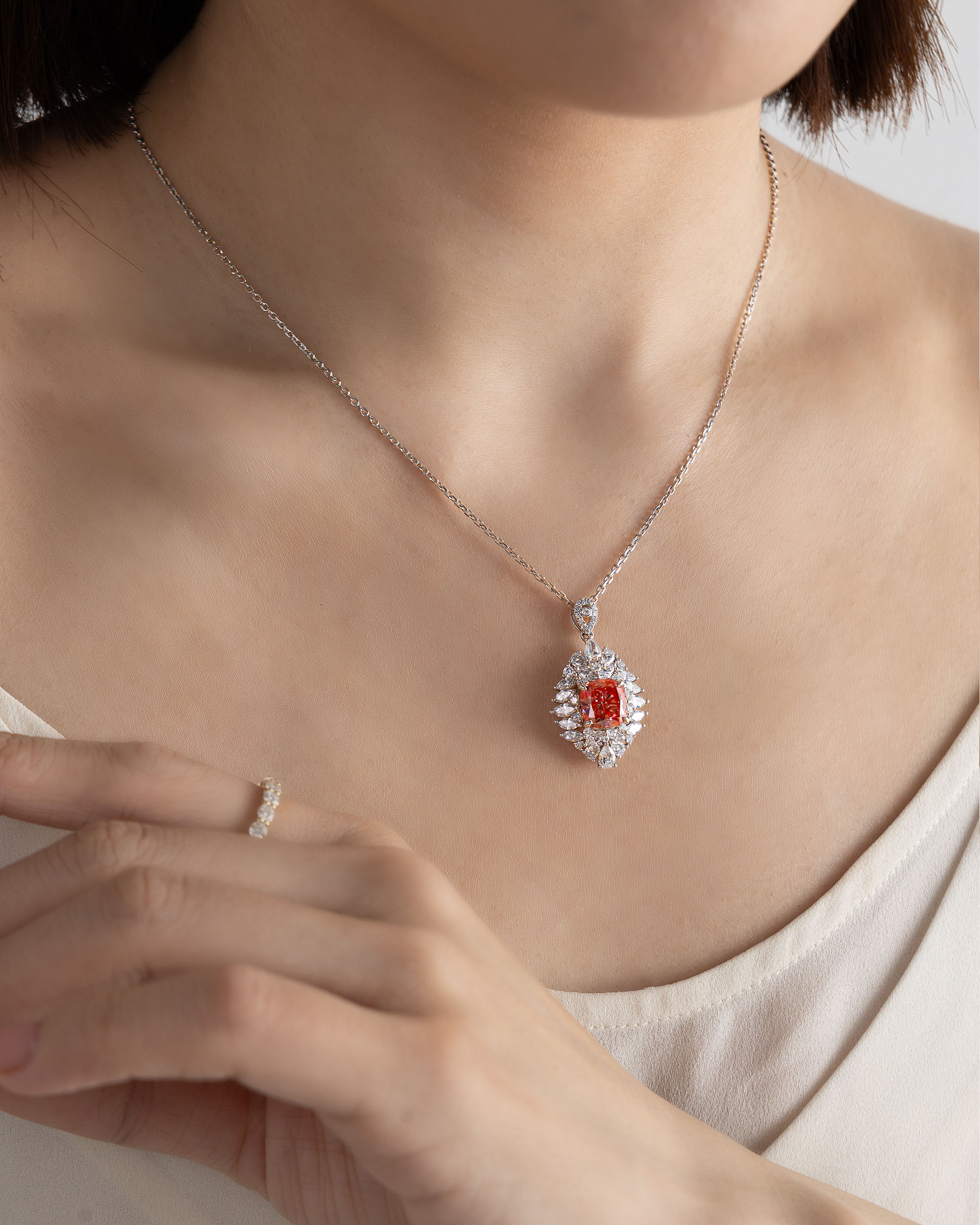 the rosé lumine pendant the rosé lumine pendant